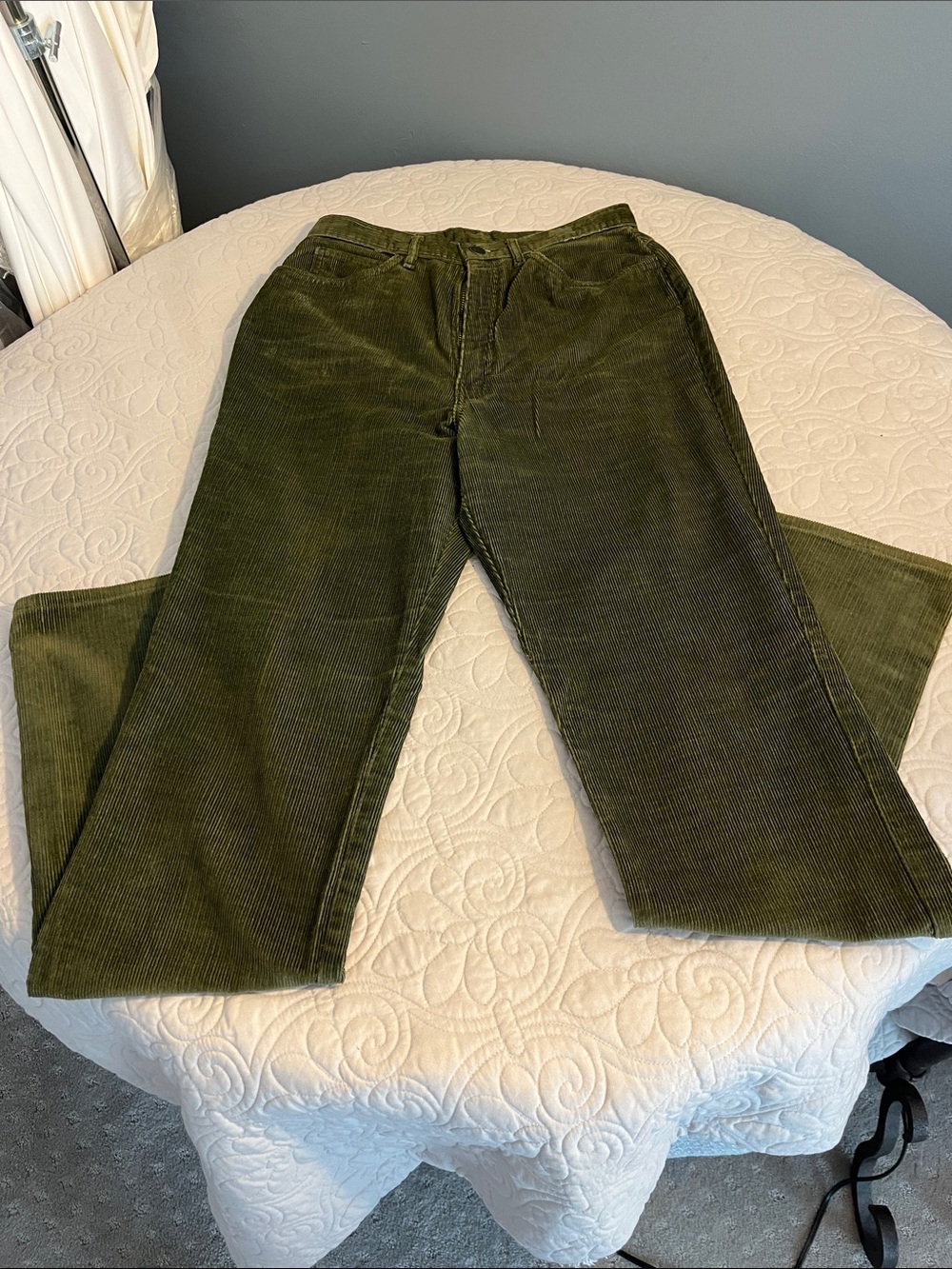 Gloria Vanderbilt Olive Green Corduroy Straight Leg Pants